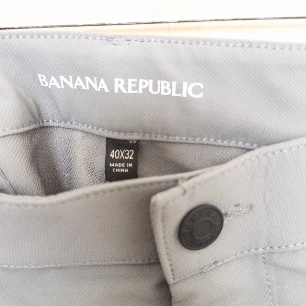 Banana Republic Mens Tech Pants 40x32‎ Gray Performance Flat Front Chino Office